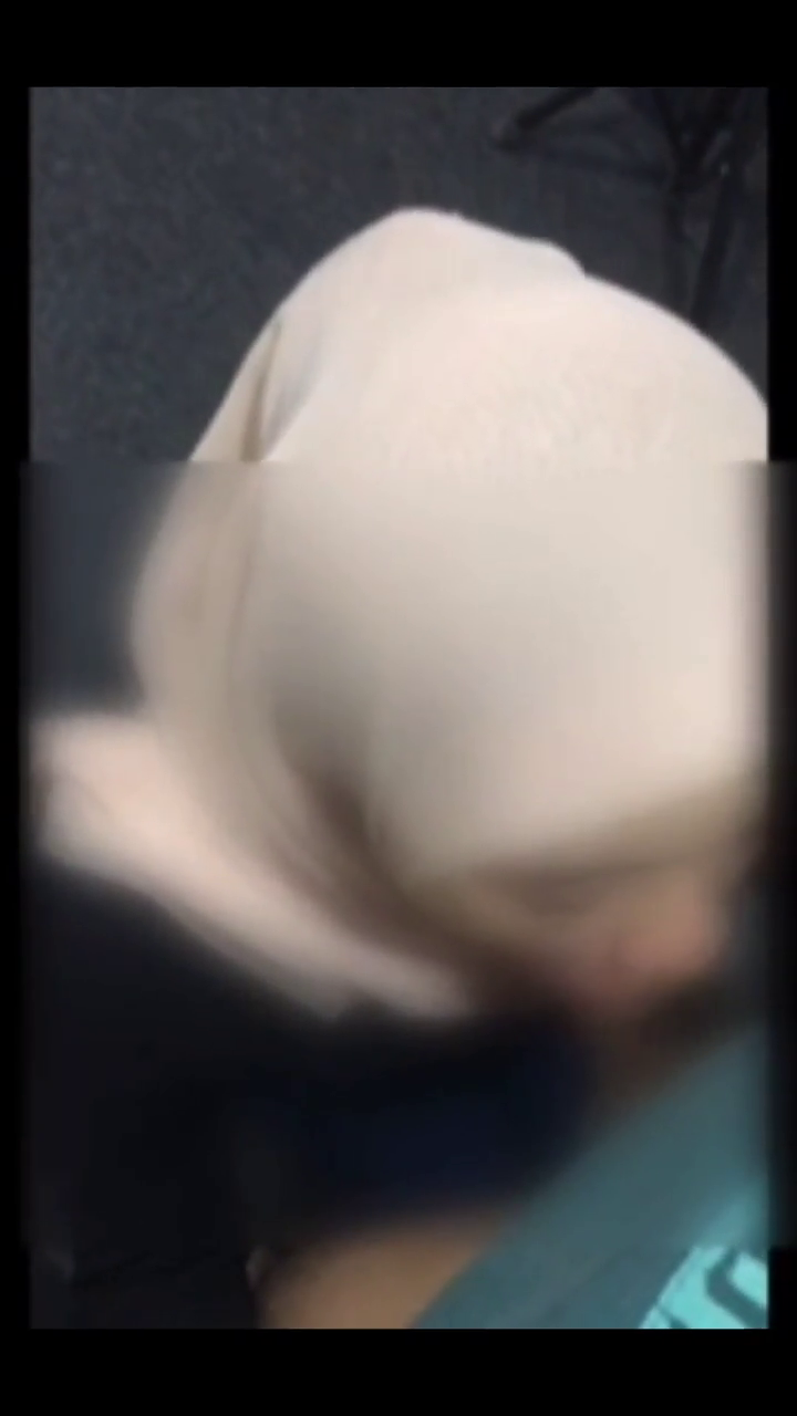 Malasyan assistant fucked by coworker at the office